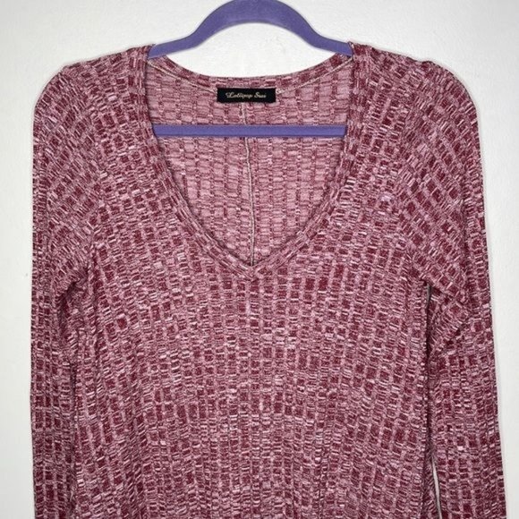 Lollipop Star Size M Burgundy Ribbed Lightweight Knit Long Sleeve V Neck Dress - Picture 3 of 9